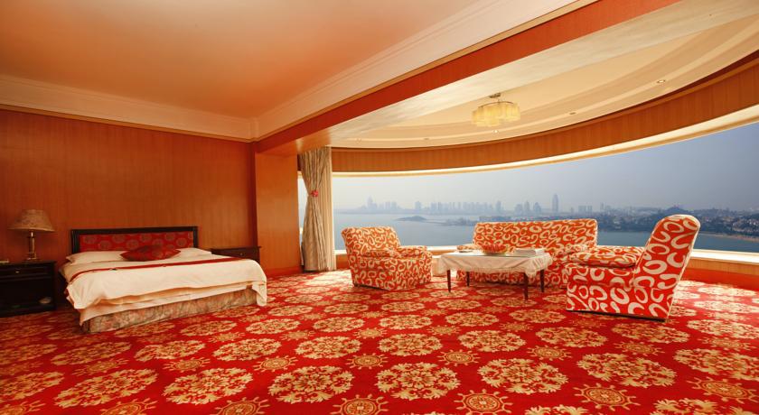 Donghai Grand Hotel Qingdao Rom bilde