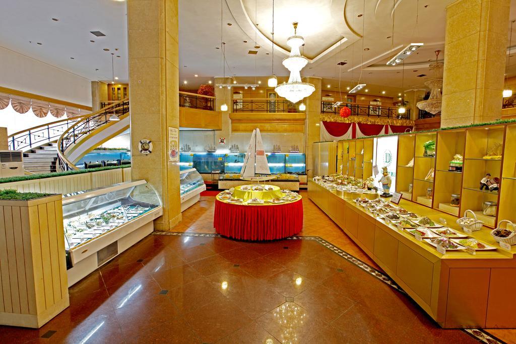Donghai Grand Hotel Qingdao Eksteriør bilde